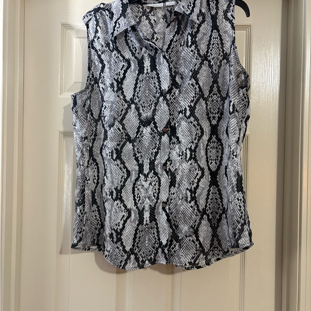 Liz Claiborne Sleeveless Blouse